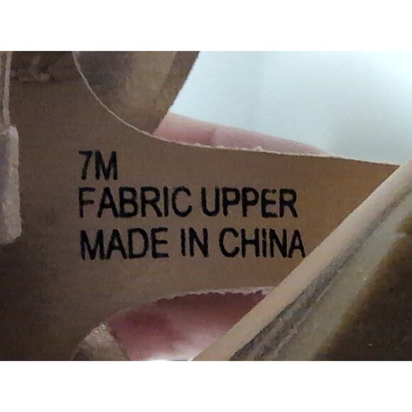 Anthropologie Dolce rhinestone pearl pink bow strappy buckle thong 7 sandals - Picture 6 of 6